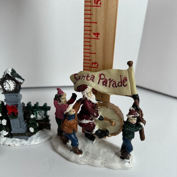 Lot Of 5 Christmas Village Figures Carolers Clock Tower Santa Parade Wedding - Picture 7 of 13